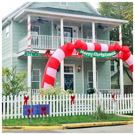 Some Lincolnville residents say decorations “tacky”